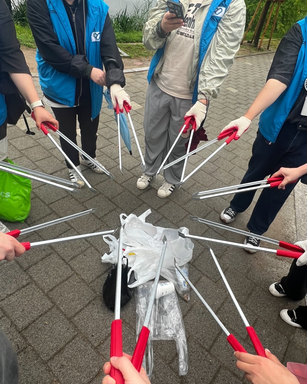 Volunteering cleaning streets
